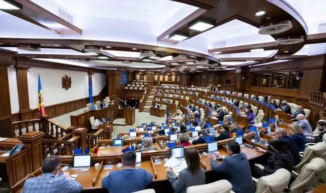 Moldova'da 20 Ekim'de AB'ye katılım referandumu yapılacak