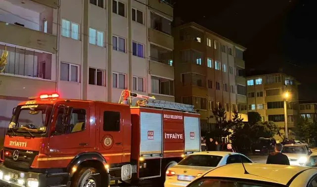 Ocakta unutulan yemek yangına sebep oldu
