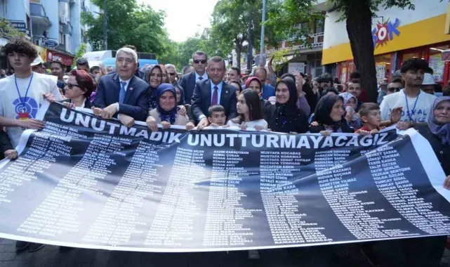 Soma'da 301 maden şehidi için anma yürüyüşü yapıldı