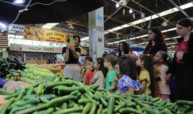 Bayraklı'da çocuklar yerinde öğreniyor