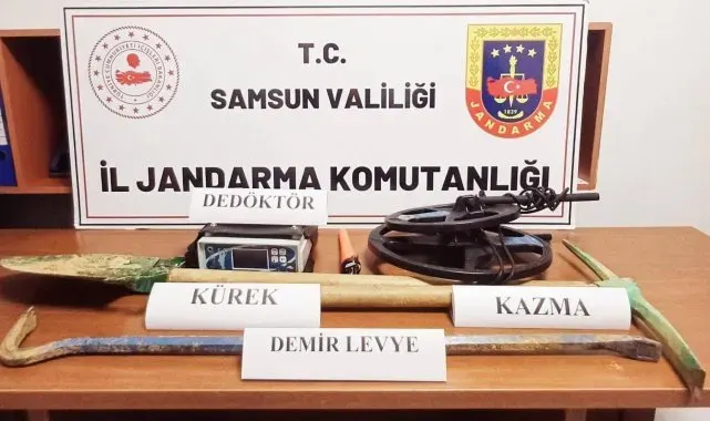 Sit alanında kaçak kazı yapan 5 kişi yakalandı