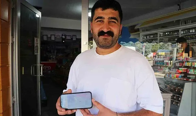 Market arabasını boşalttı, kendi eşyalarını koyup götürdü