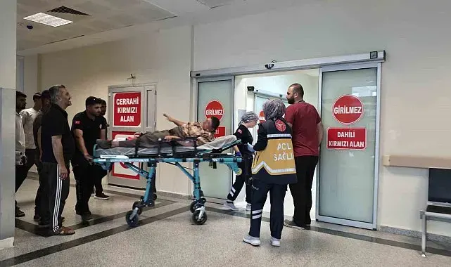 Merdivenlerden yuvarlanarak yaralandı