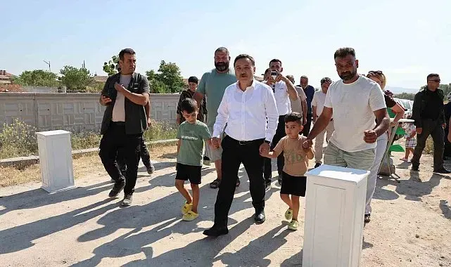 Vali Çiçek; Elmalı mahallesi sakinleriyle buluştu