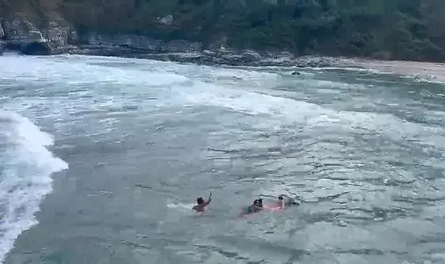 Yasağa rağmen denize girdiler: Baba ve 2 çocuğu ölümden döndü