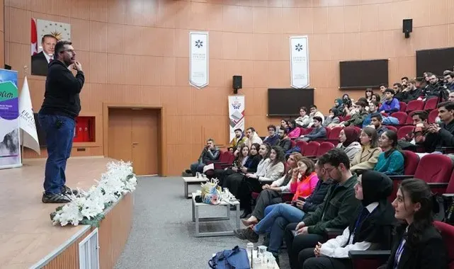 Teknoloji lideri ETÜ'lü öğrencilerle bir araya geldi