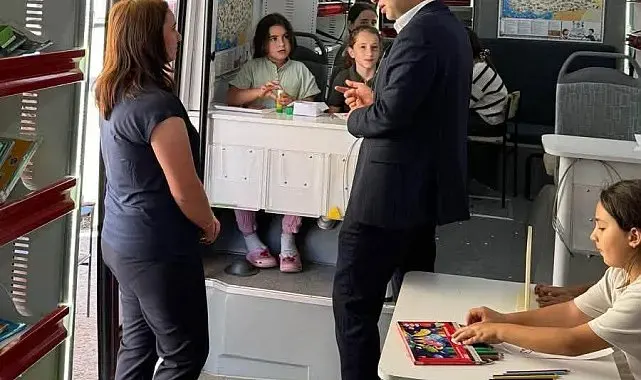 Aydıntepe'de Gezici Kütüphane çocuklarla buluştu