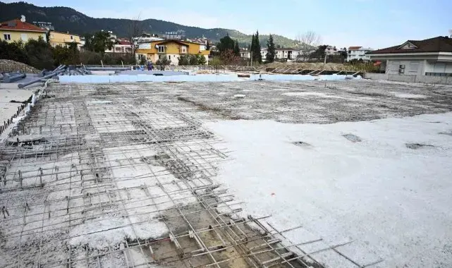 Göynük kapalı pazar yerinde çalışmalar sürüyor