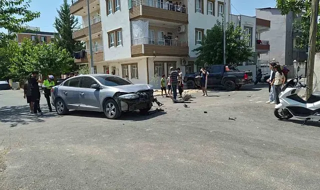 Pikap ile otomobil çarpıştı: 1 yaralı
