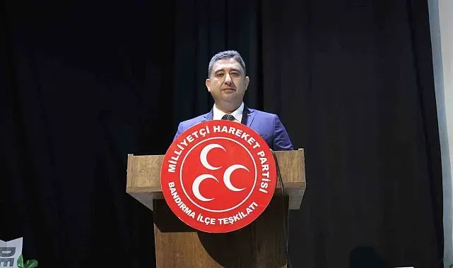 MHP Bandırma'da 8 yıllık başkanlık görevini Harun Algül devraldı