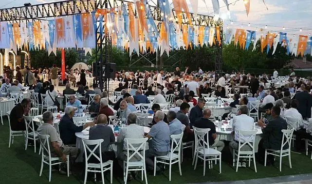 Başkan Selmanoğlu: "25 yıllık hikayemizde elde ettiğimiz bütün başarıların gerçek sahibi aziz milletimizdir"