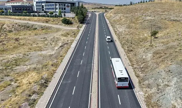 Meram Çayırbağı Caddesi'nde ulaşım konforu arttı