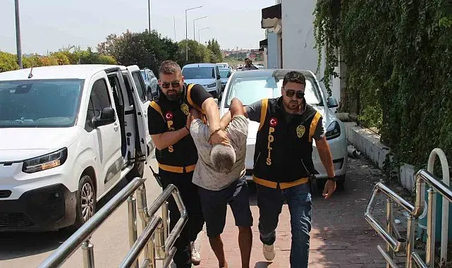 Boşandığı eşini bıçaklayan şüpheli adliyeye sevk edildi