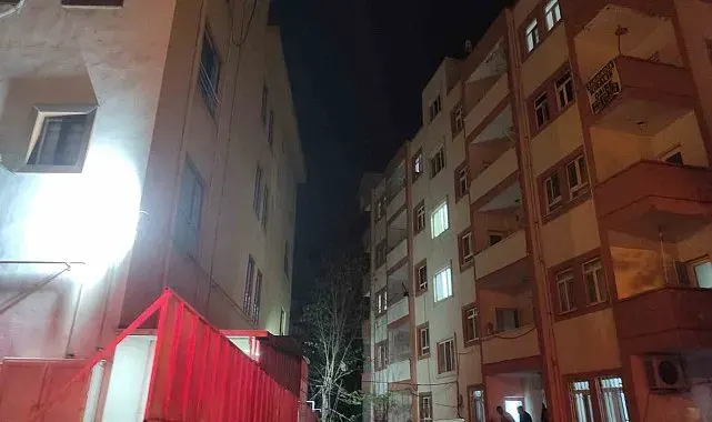 Balkondaki bisiklet bataryası aşırı ısınınca patladı