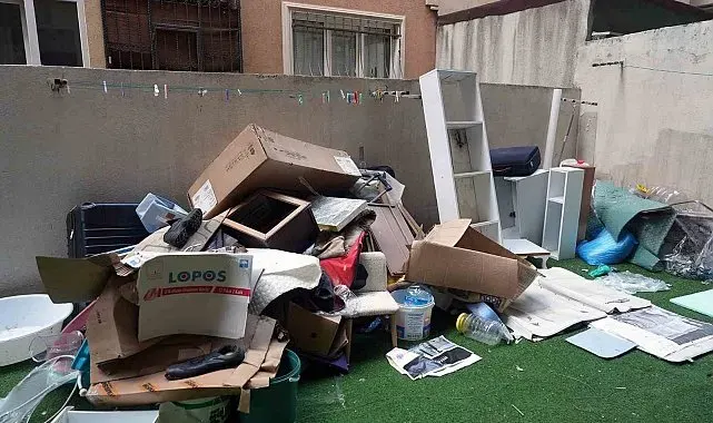 Maltepe'de çöp ev temizlenerek halk sağlığı için önlem alındı