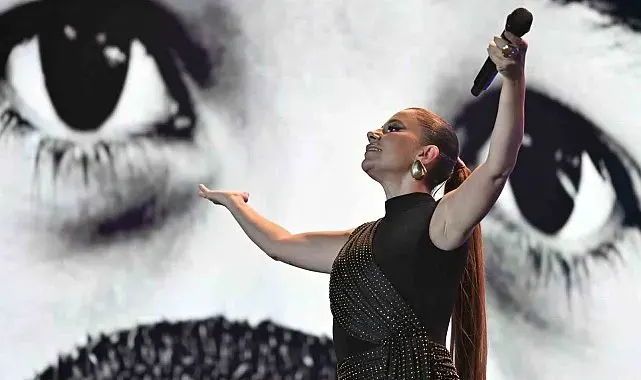 Nevşehir Kültür Yolu Festivali'nde Merve Özbey rüzgarı