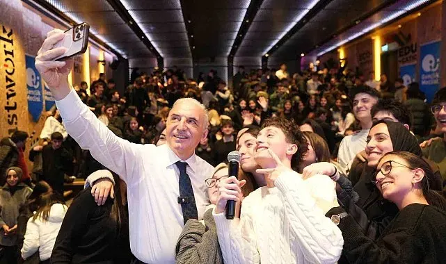 Ümraniye'de gelecek gençlerle şekilleniyor