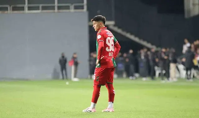 Karşıyakalı Berat Şahin için Amed Sportif Faaliyetler devrede