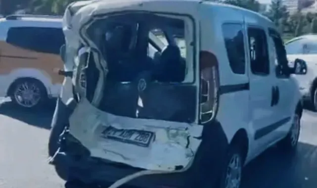 Diyarbakır'da 5 araçlı zincirleme kaza: 4 yaralı