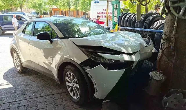 Adıyaman'da otomobilin çarptığı yaya yaralandı