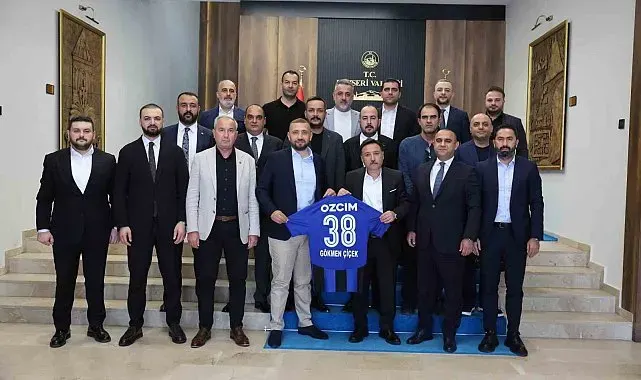 Erciyes 38 FK yönetiminden Vali Çiçek'e ziyaret
