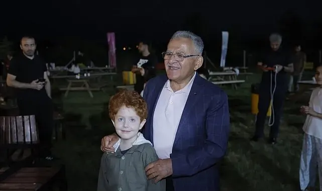 Başkan Büyükkılıç, Sarımsaklı'da kamp ateşini yaktı