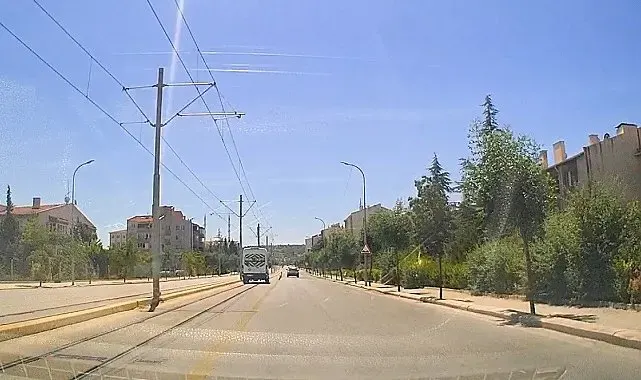 Üç kişinin can verdiği caddede 'kasis' ihlali davam ediyor
