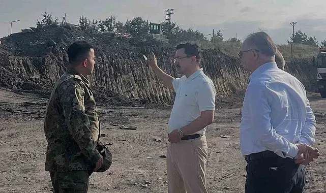 Akyaka Kaymakamı Demirtaş, Ermenistan sınırındaki demiryolu yenileme çalışmalarını yerinde inceledi