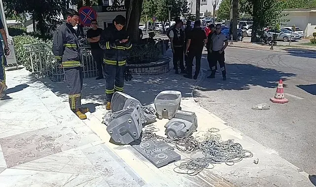İşletme sahibi 800 bin lira ceza yemesine sebep olan ses sistemini belediye önünde benzin döküp yaktı