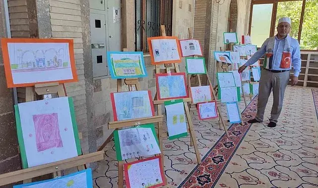 Denizli'de 'Gözümün Nuru Namaz' yarışmasında çocuklar ödüllerine kavuştu