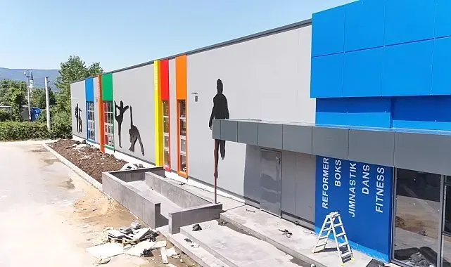 Kartepe'deki Acısu Spor Kompleksi inşaatı hızla ilerliyor