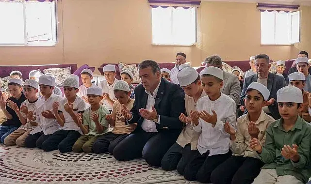 Vali Sözer hafız adaylarıyla bir araya geldi