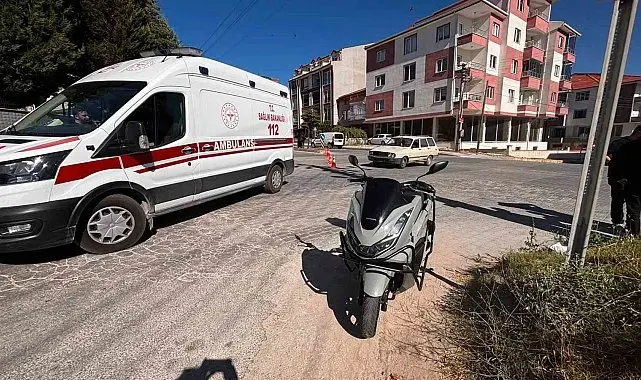 Tavşanlı'da otomobil ile motosiklet çarpıştı: 2 yaralı
