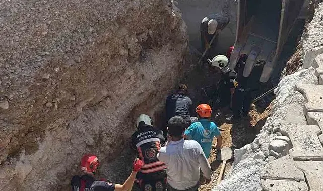Malatya'da yol çalışmaları sırasında göçük: 2 işçi hayatını kaybetti
