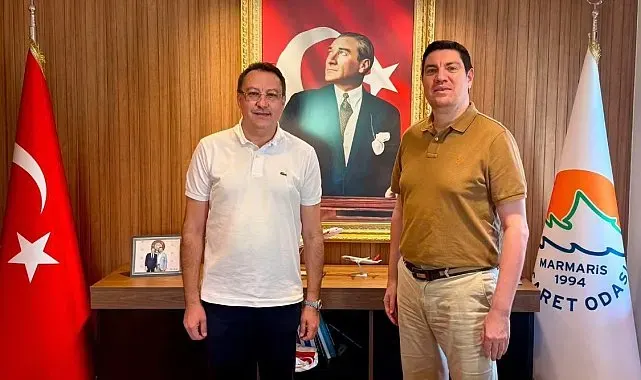 Denizden turist akını Marmaris'te kruvaziyer bereketi yaşanıyor