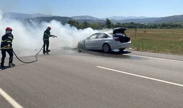 Osmaniye'de seyir halindeki otomobilde çıkan yangın söndürüldü