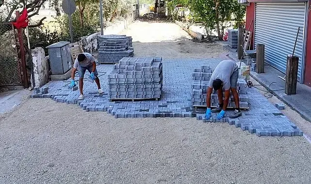 Efeler Belediyesi yol çalışmalarına devam ediyor