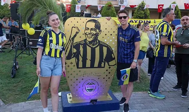 Efeler'de Fenerbahçeliler Parkı açıldı