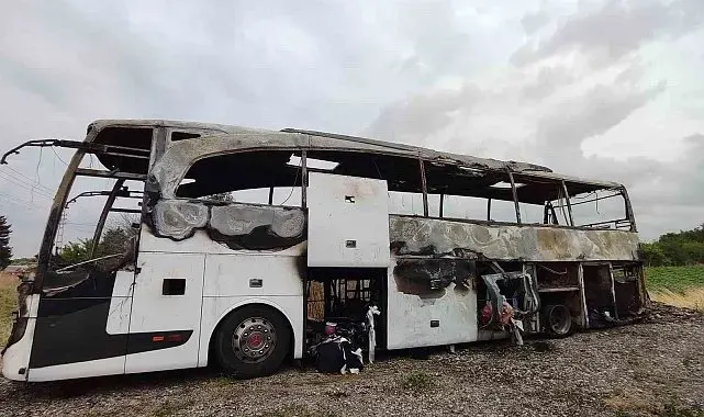 Ankara'da seyir halindeki yolcu otobüsü alev alev yandı