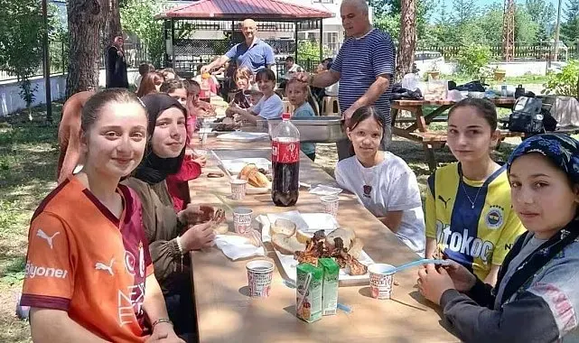 Kumru'da Kur'an kursu öğrencileri piknikte buluştu