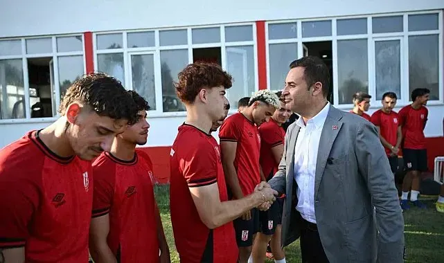 Başkan Akın'dan Balıkesirspor'a sezon öncesi moral ziyareti
