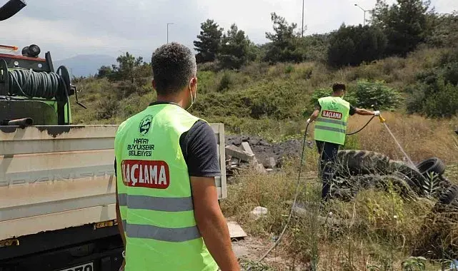 Hatay Büyükşehir Belediyesi, haşerelere karşı vatandaşları bilinçlendiriyor