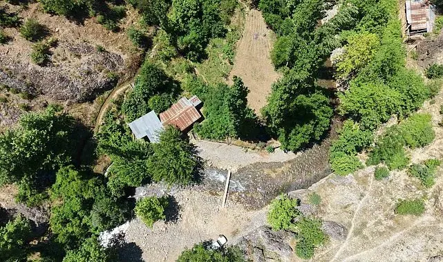 5 asırlık su değirmeni zamana meydan okuyor