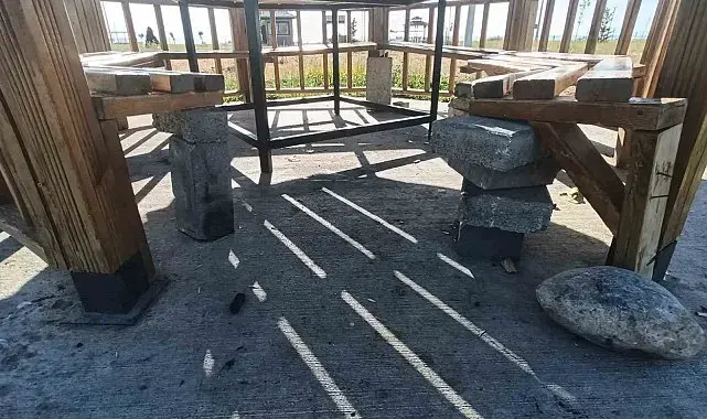Van sahil yolundaki parkın tahrip edilmesine vatandaşlardan tepki