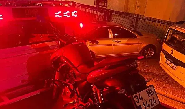 Başakşehir'de 150 bin liralık motosikletle akrobatik hareketleri pahalıya patladı: Ehliyetsiz sürücüye motorun 2 katı değerinde ceza yazıldı