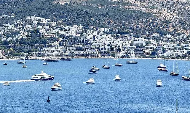 Bodrum turizmde gücünü korudu: İlk 6 ayda 416 bin yabancı turist, Temmuz'da nüfus 800 bine dayandı
