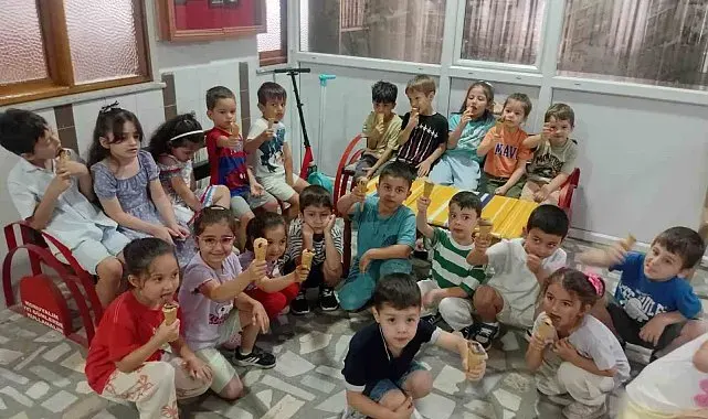 Yaz Kur'an kursundaki öğrencilere serinleten ikram