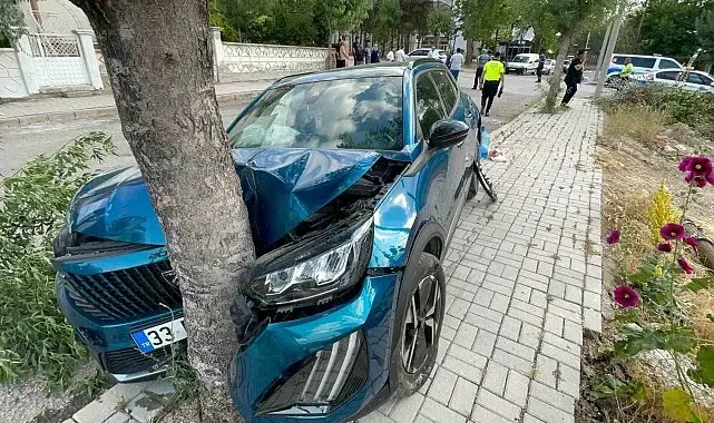 Karaman'da iki aracın karıştığı kazada 1 kişi yaralandı