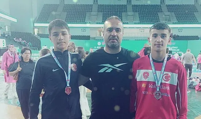 Düzceli Güreşçilerden Türkiye Şampiyonası'nda büyük başarı
