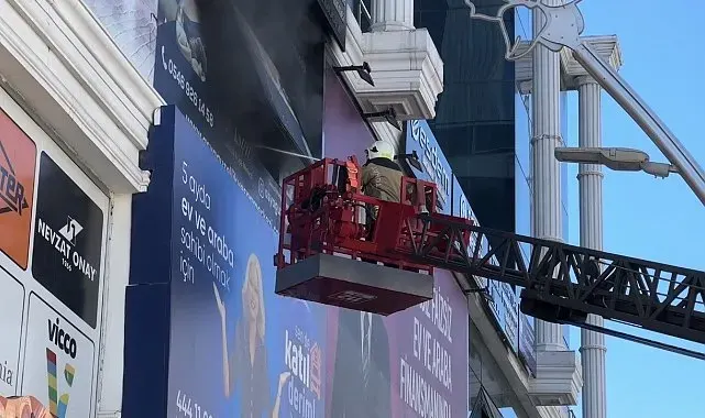 İş merkezindeki yangın büyümeden söndürüldü.
